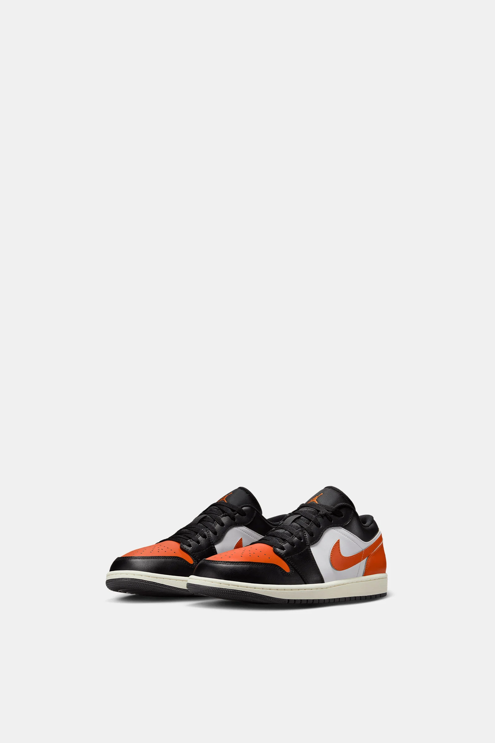 Air Jordan 1 Low - Image 2