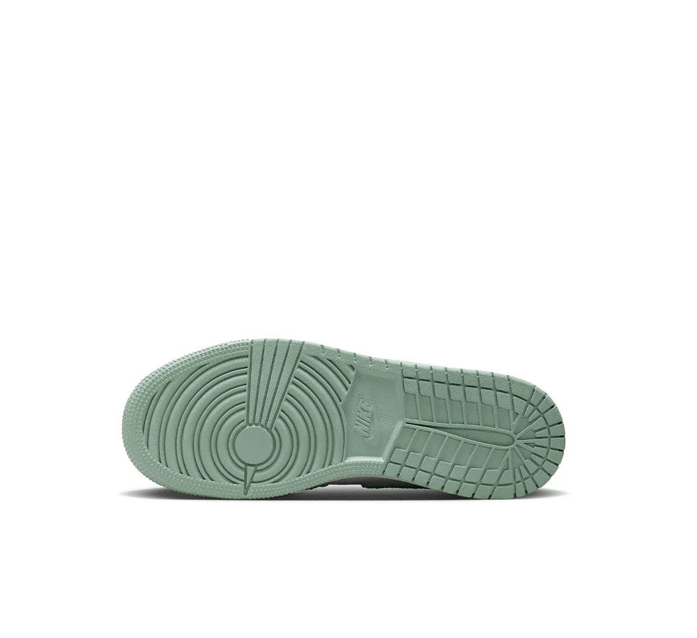 AIR JORDAN 1 LOW SE (GS) - Image 4