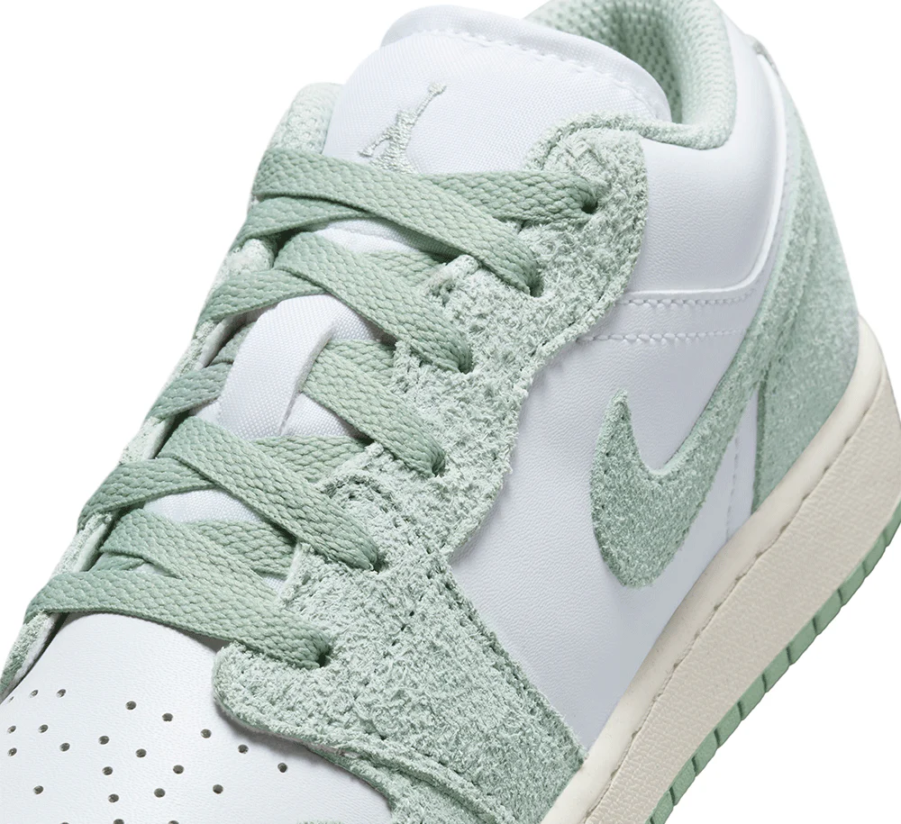 AIR JORDAN 1 LOW SE (GS) - Image 6