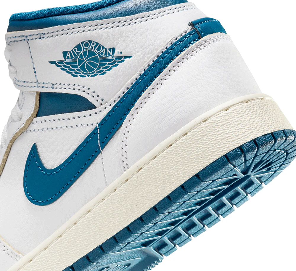 Air Jordan 1 Mid SE (GS) - Image 7
