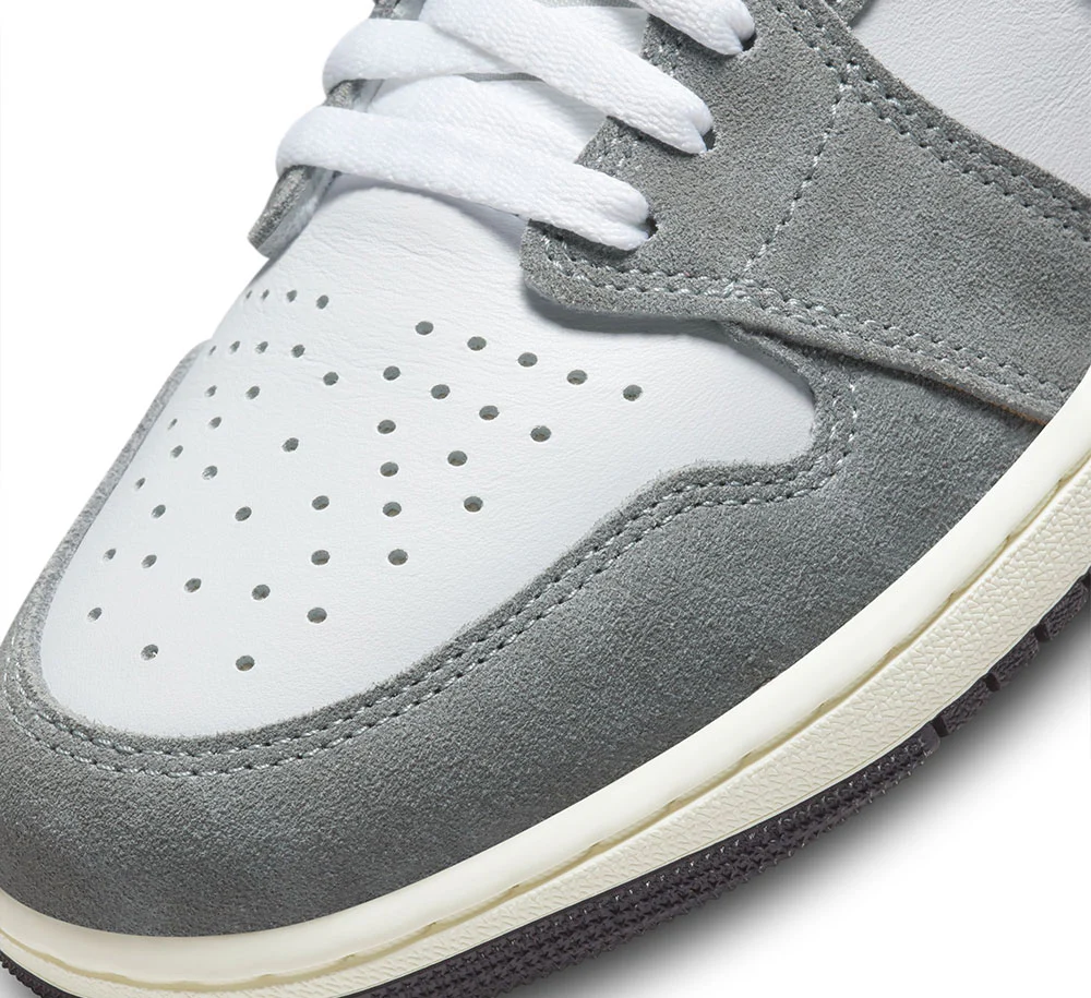 AIR JORDAN 1 RETRO HIGH OG - Image 6