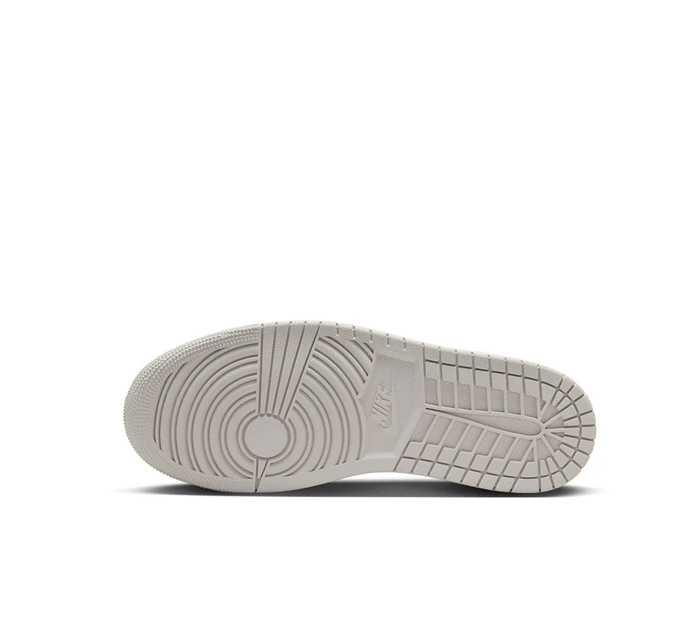 AIR JORDAN 1 RETRO LOW OG - Image 5