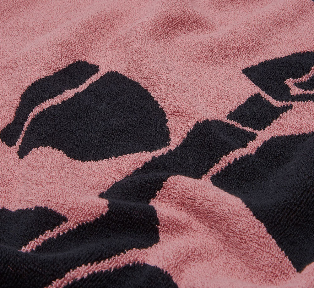 BACKWARDS TOWEL - Image 4