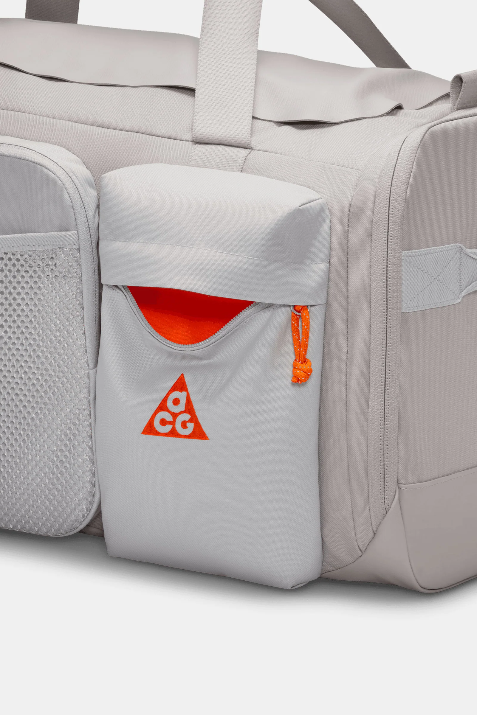 Nike ACG Daymax Duffle Bag (60L) - Image 6