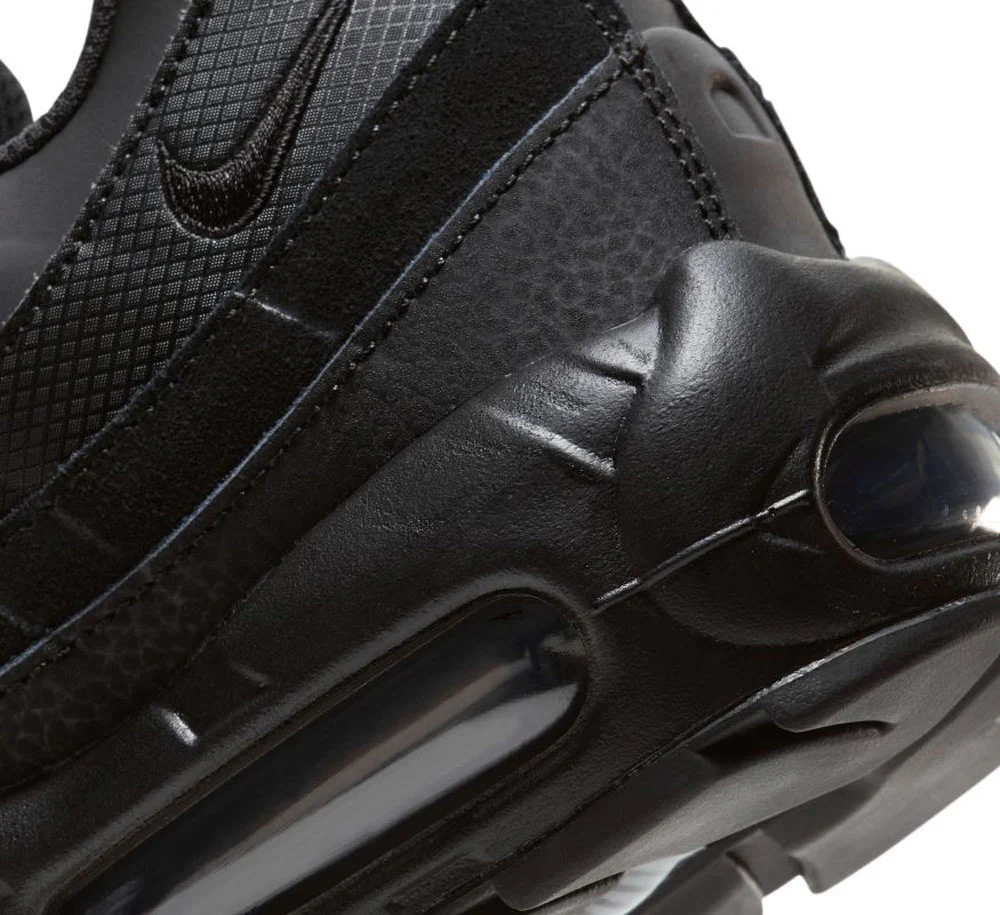 NIKE AIR MAX 95 ESSENTIAL - Image 7
