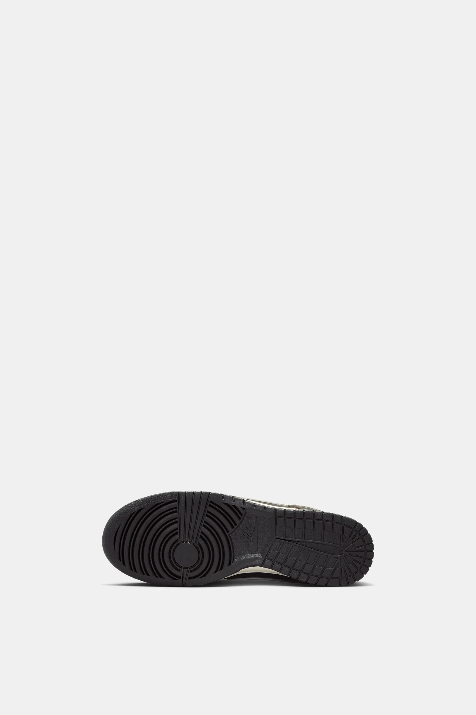Nike Dunk Low Retro - Image 5