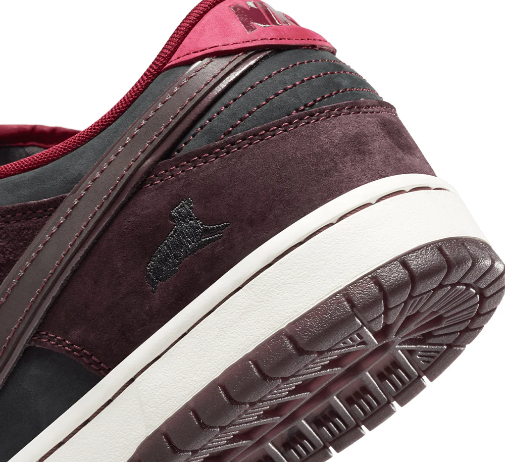 Nike SB Dunk Low Pro X Riot Skateshop QS - Image 8