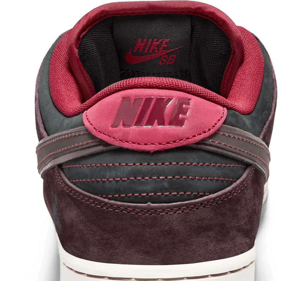 Nike SB Dunk Low Pro X Riot Skateshop QS - Image 9