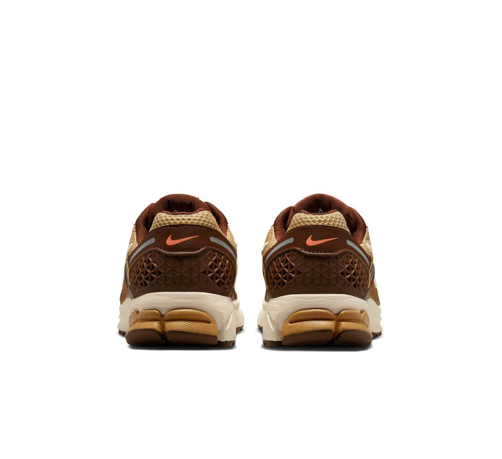 NIKE ZOOM VOMERO 5 - Image 4