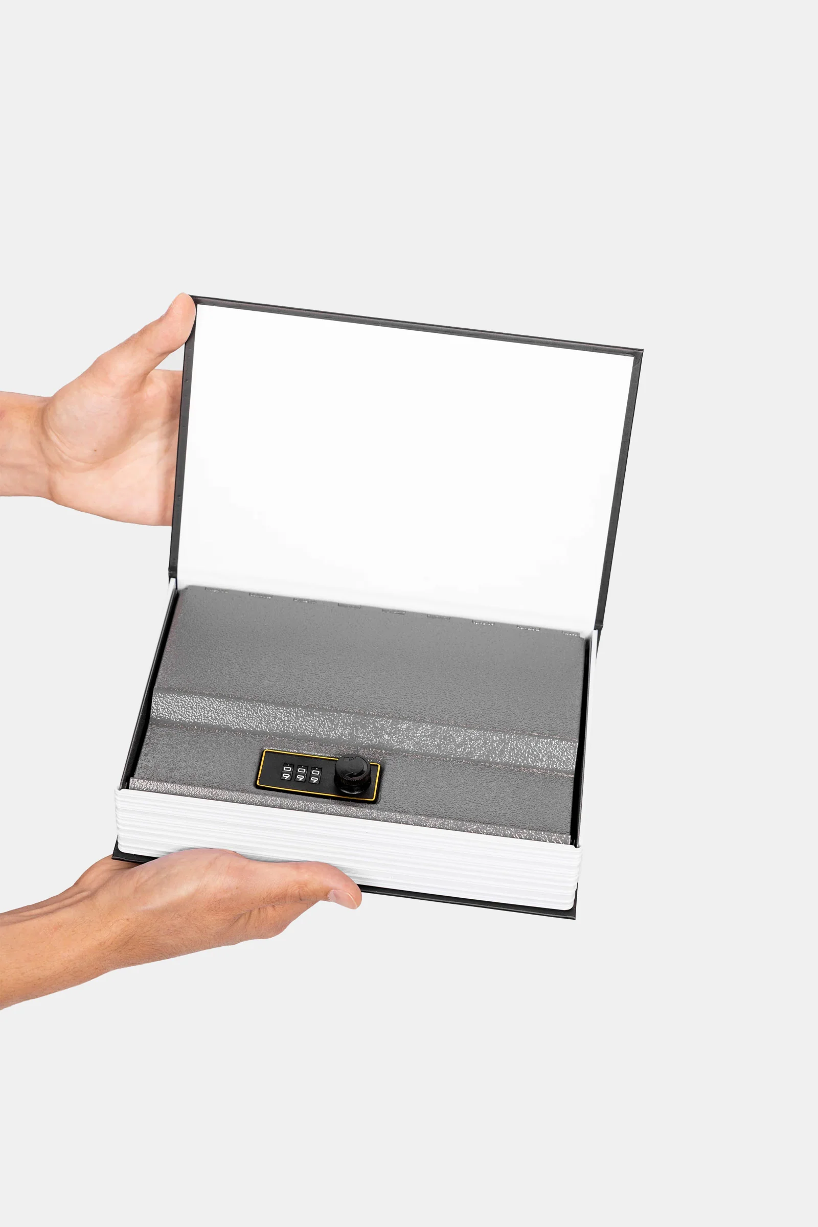 Saint Booksafe - Image 3
