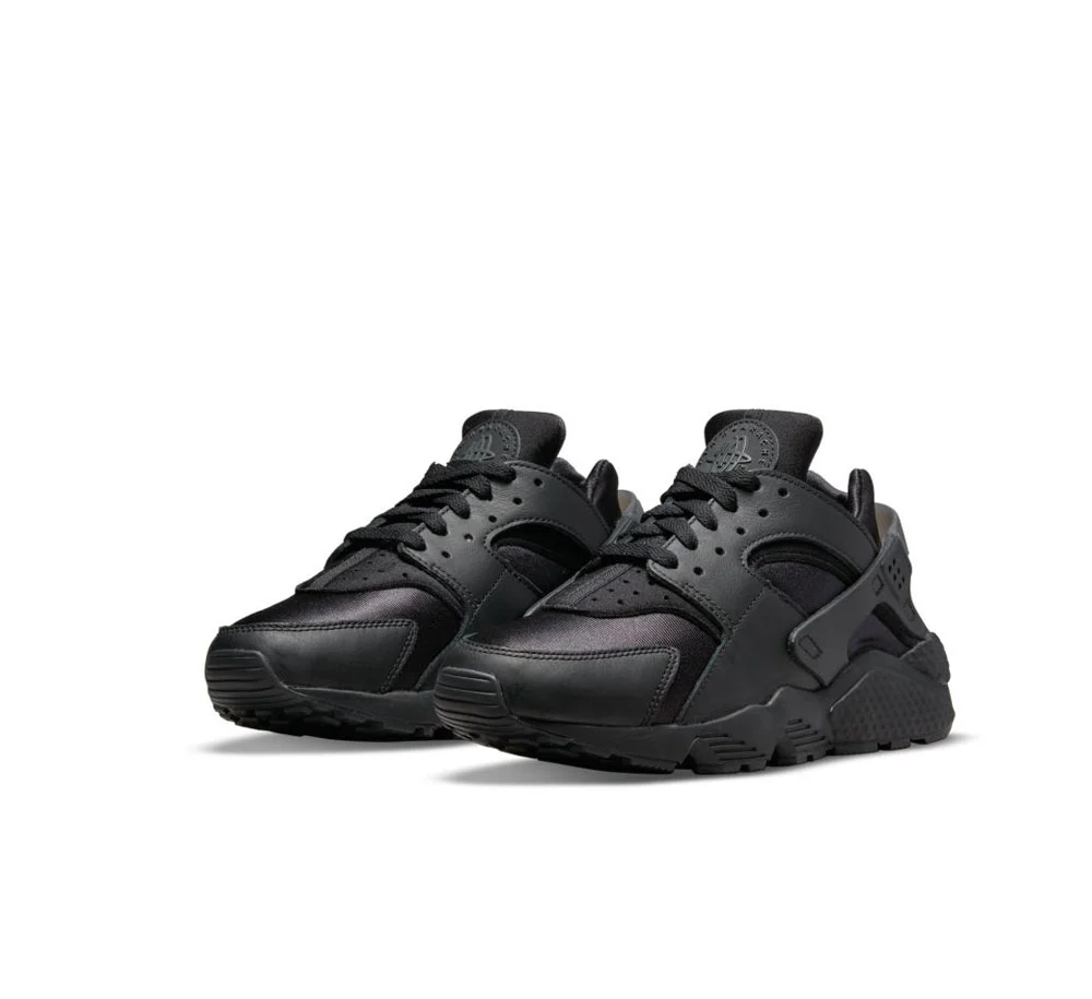WOMEN'S NIKE AIR HUARACHE - Image 2