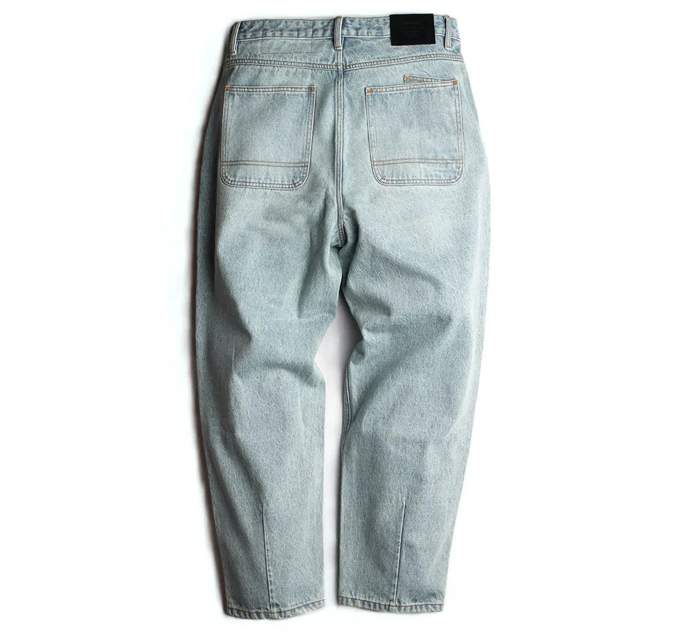 WIDE TAPERED FIT JEAN - Image 2