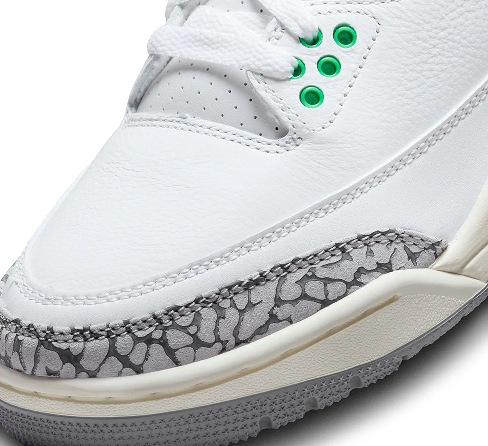 WOMEN'S AIR JORDAN 3 RETRO - Image 6