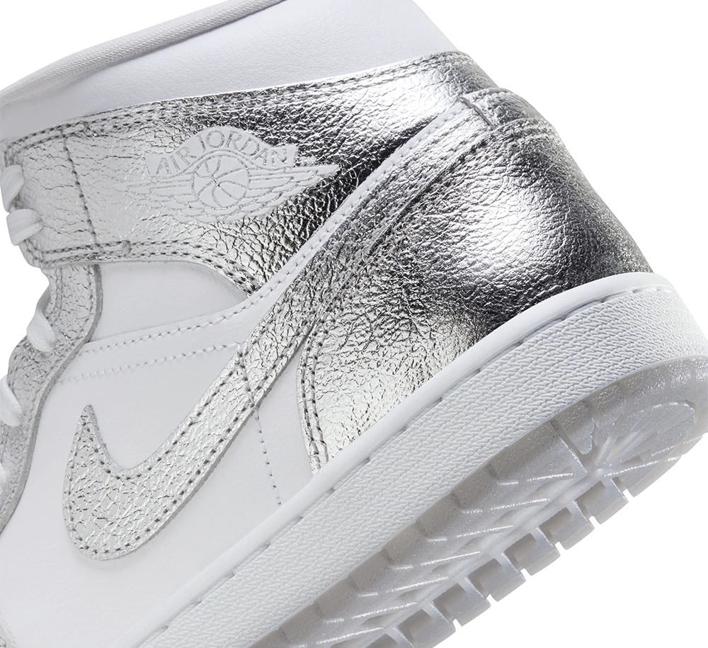 Women's Air Jordan 1 Mid SE - Image 7