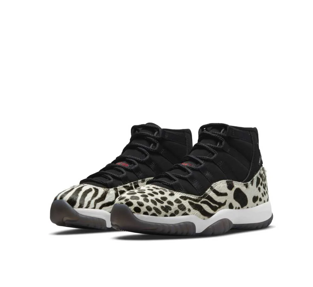 WOMENS AIR JORDAN 11 RETRO - Image 2