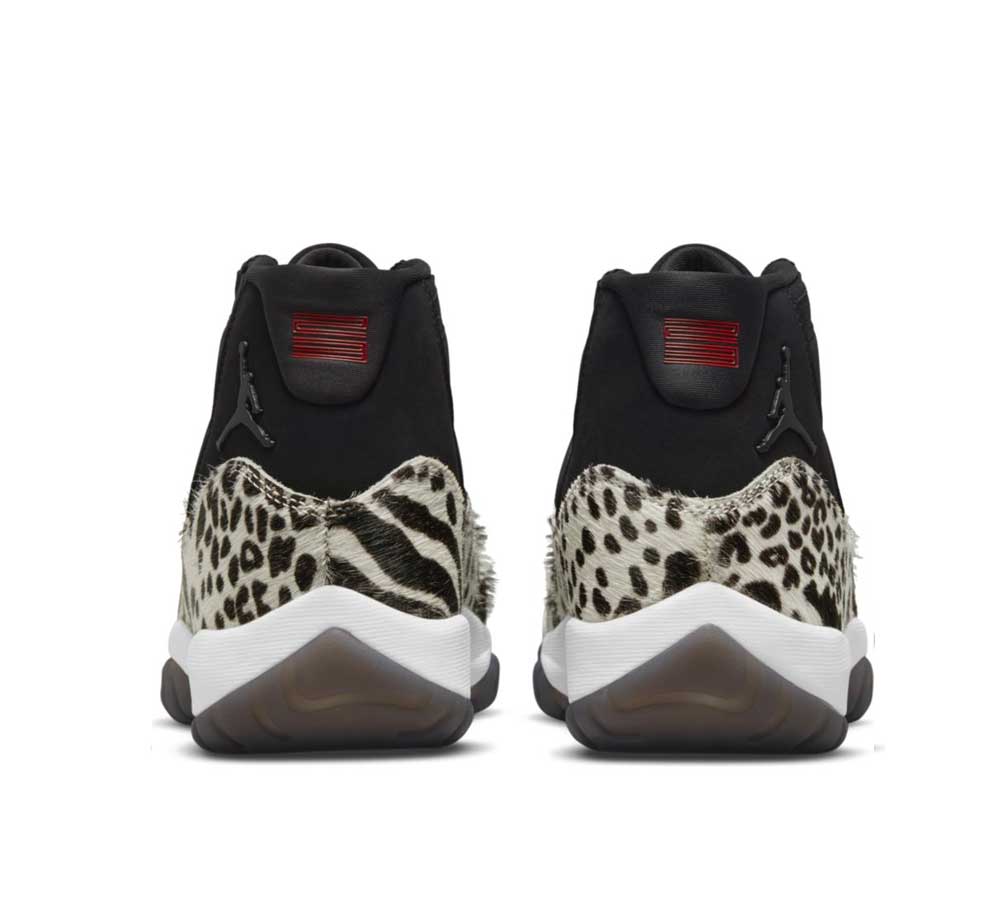 WOMENS AIR JORDAN 11 RETRO - Image 4