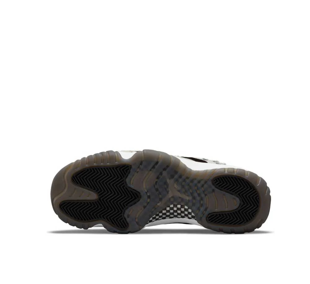 WOMENS AIR JORDAN 11 RETRO - Image 5
