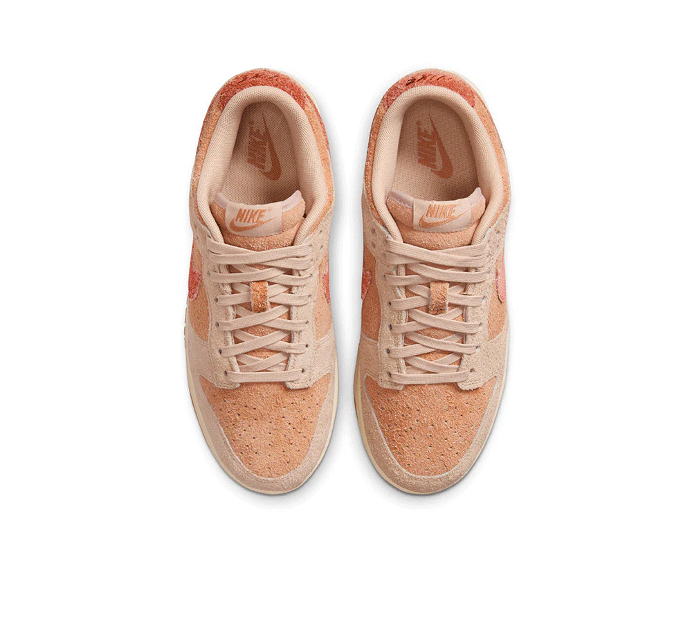 WOMEN'S NIKE DUNK LOW - Image 3