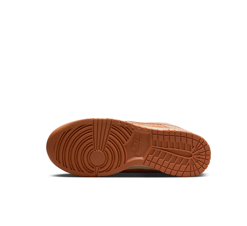 WOMEN'S NIKE DUNK LOW - Image 4