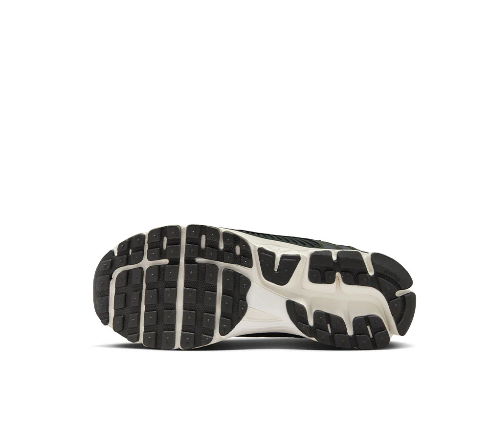 WOMENS NIKE VOMERO 5 - Image 5