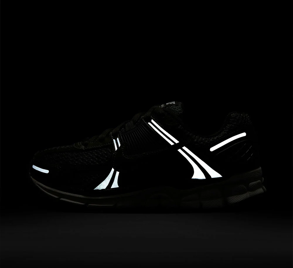 WOMENS NIKE VOMERO 5 - Image 8