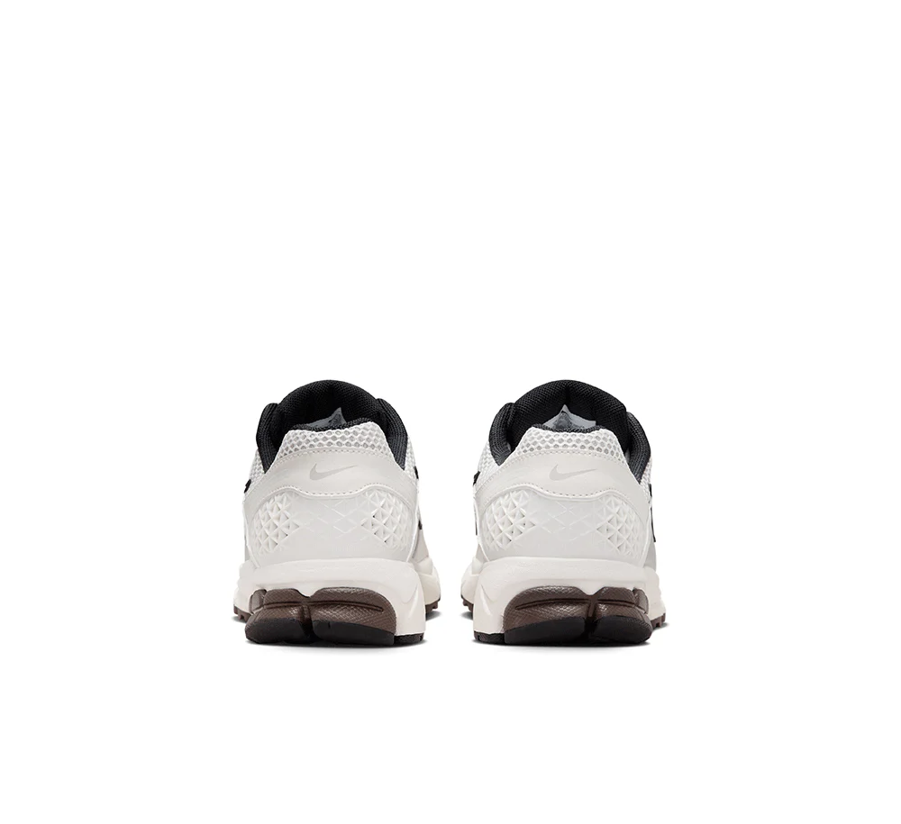 Women's Nike Zoom Vomero 5 - Image 5