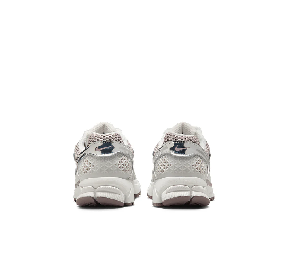 Womens Nike Zoom Vomero 5 - Image 4