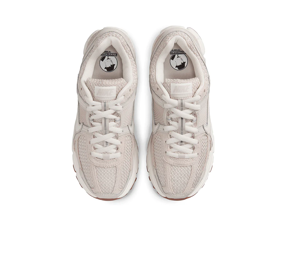 Women's Nike Zoom Vomero 5 - Image 3