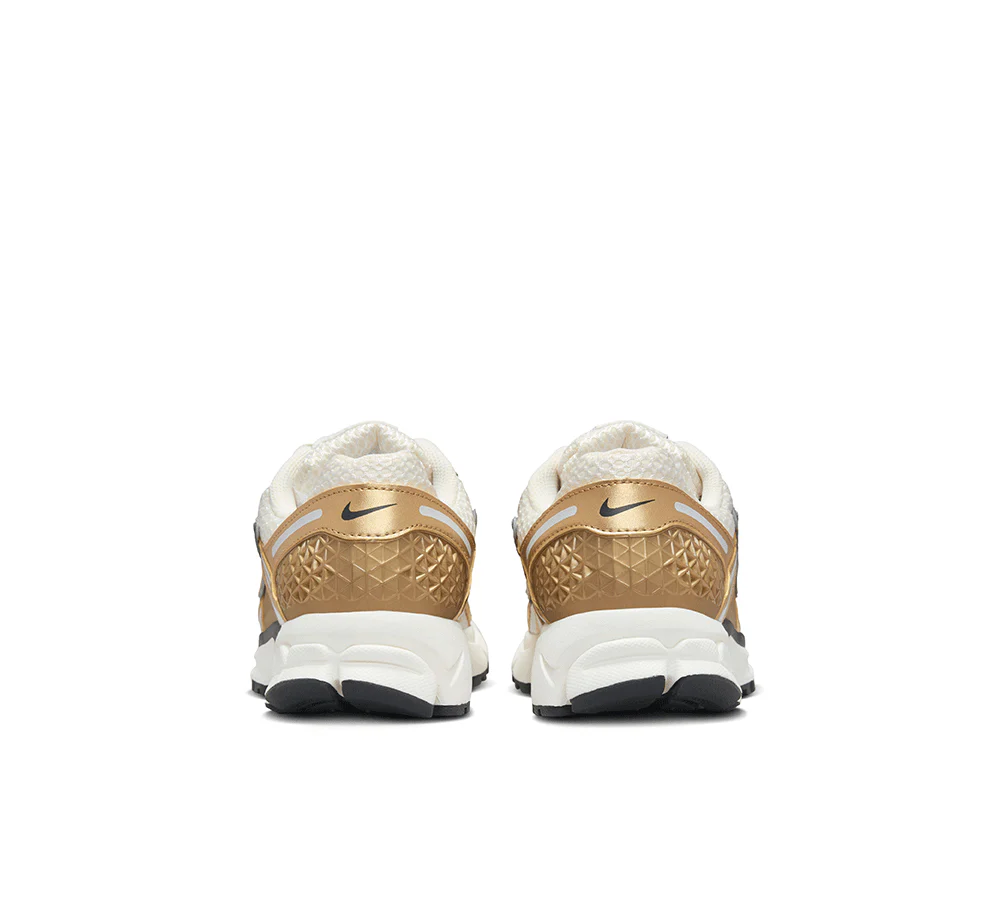 Women's Nike Zoom Vomero 5 - Image 5