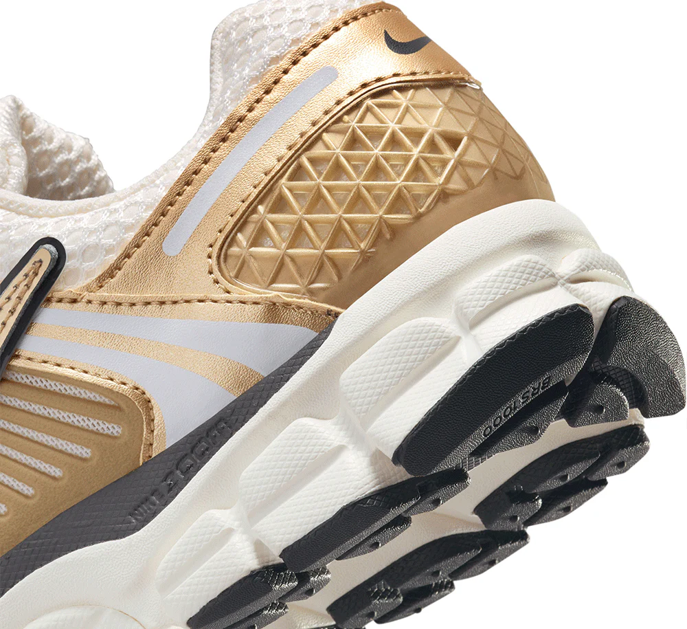 Women's Nike Zoom Vomero 5 - Image 7